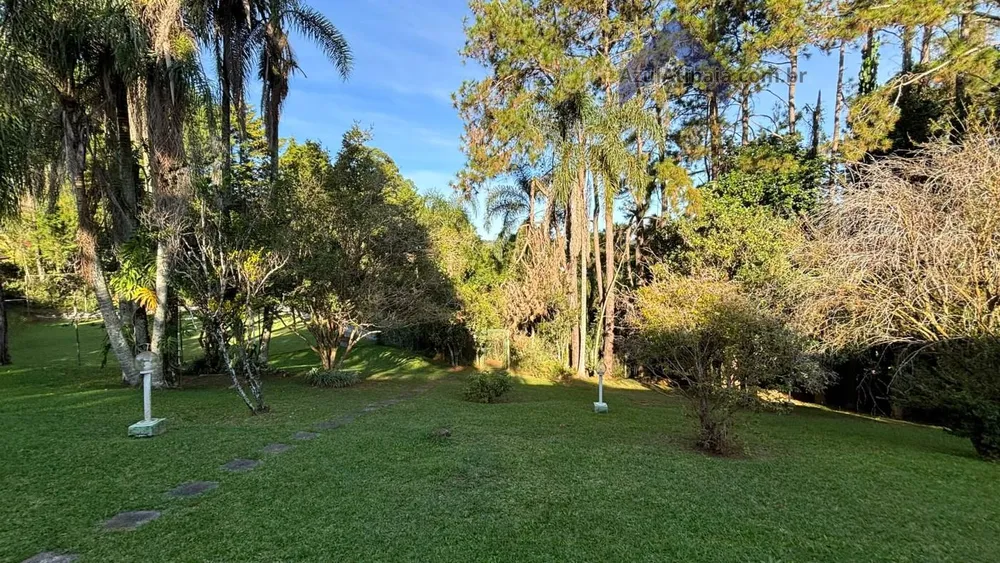 Chácara, 3 quartos, 1700 m² - Foto 1