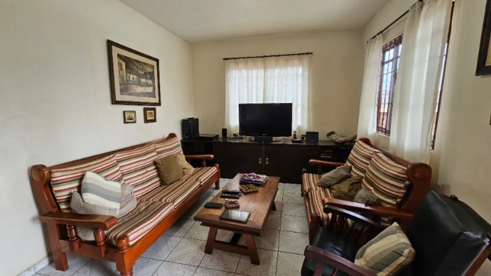 Casa, 4 quartos, 167 m² - Foto 2