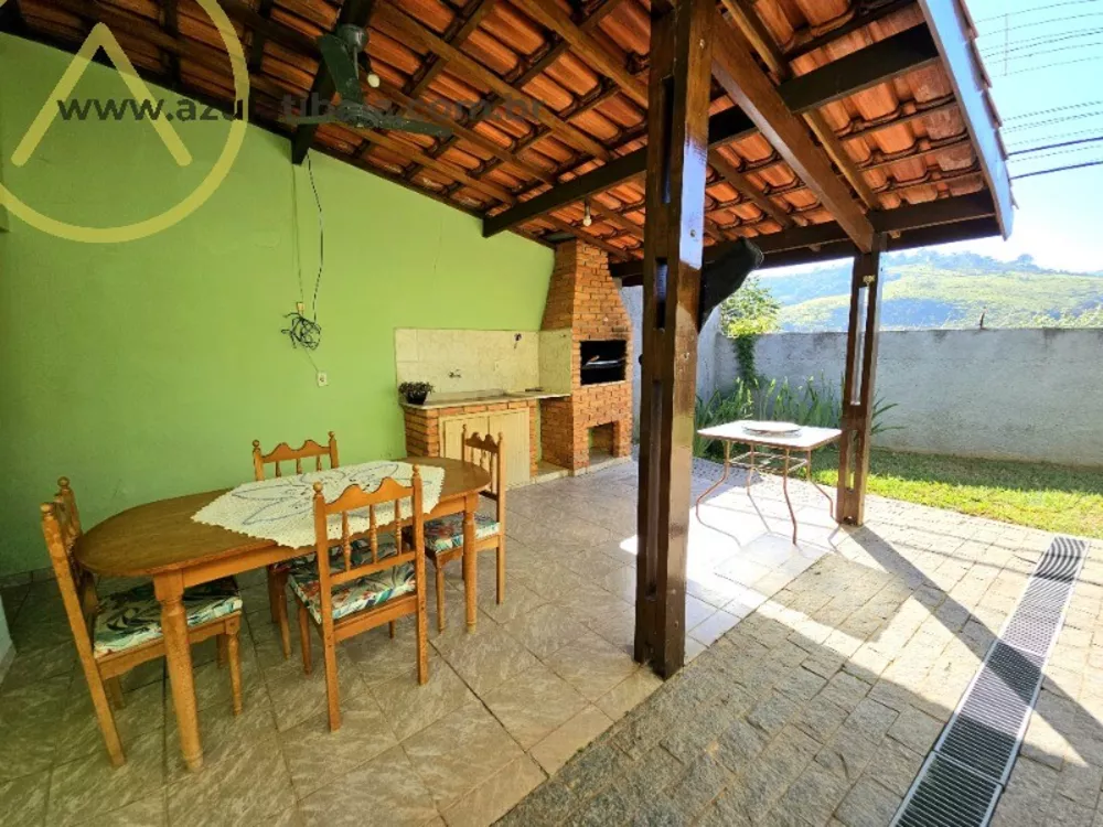 Casa à venda e aluguel com 3 quartos, 200m² - Foto 3