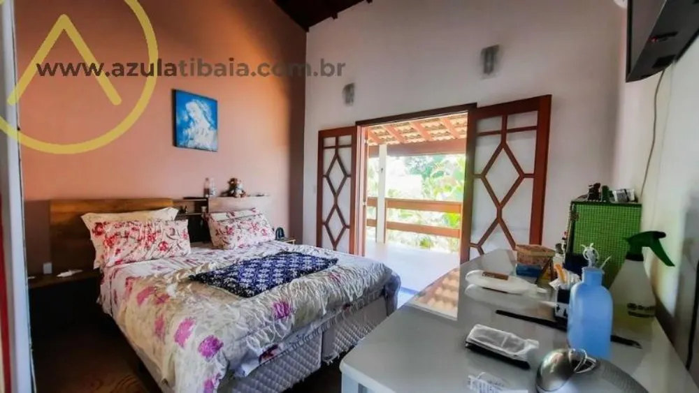 Chácara, 3 quartos, 690 m² - Foto 1