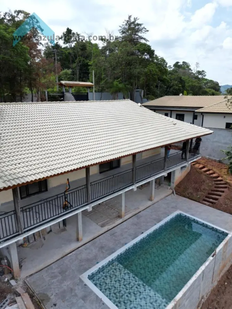 Chácara, 3 quartos, 677 m² - Foto 1