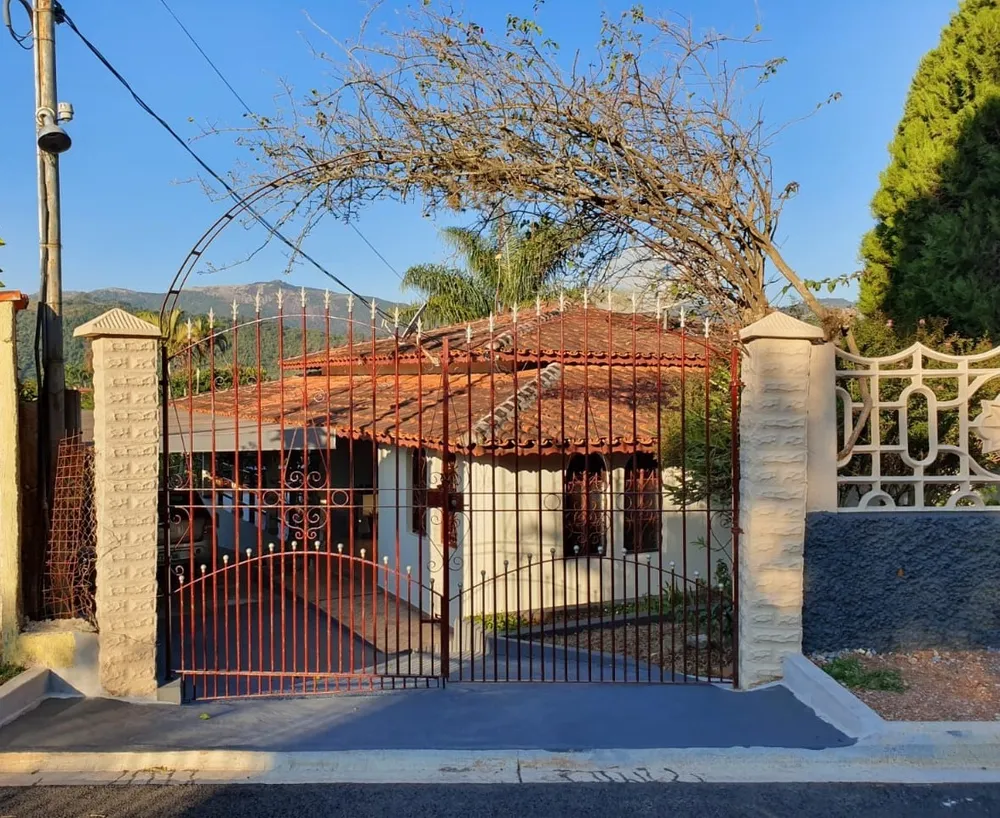 Chácara, 3 quartos, 1020 m² - Foto 1