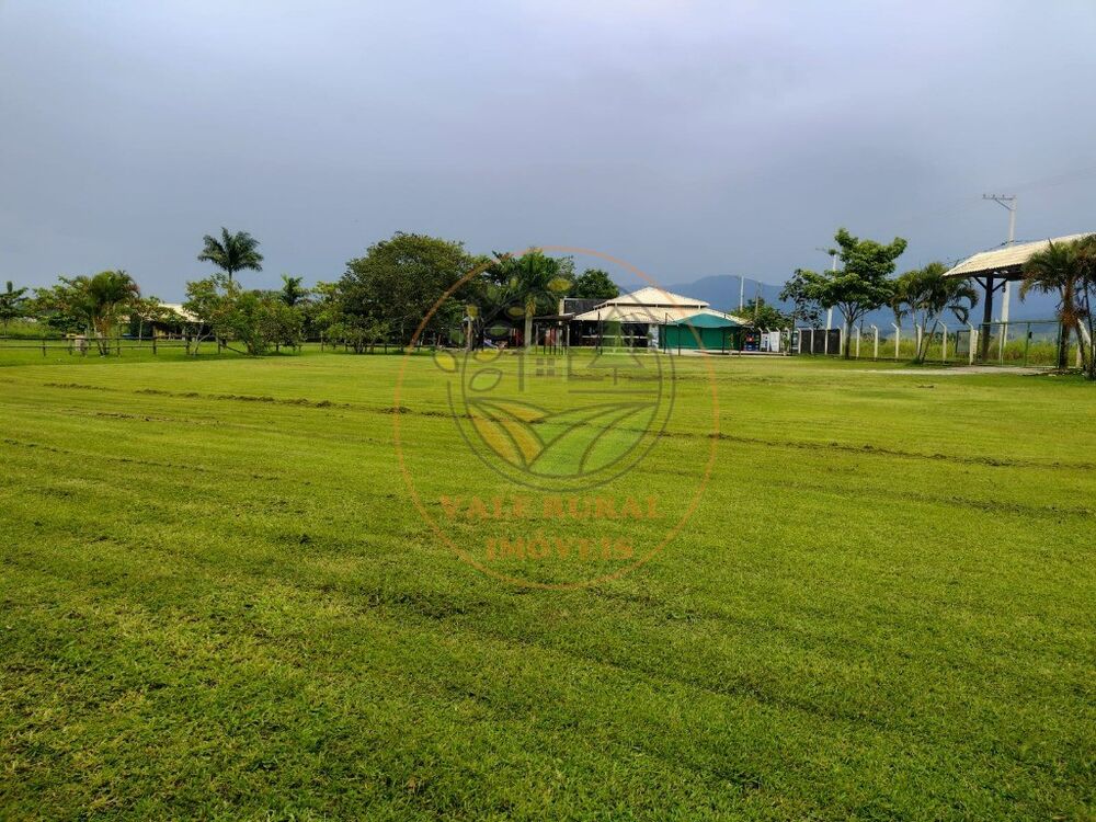 Chácara à venda com 1 quarto, 10000m² - Foto 2