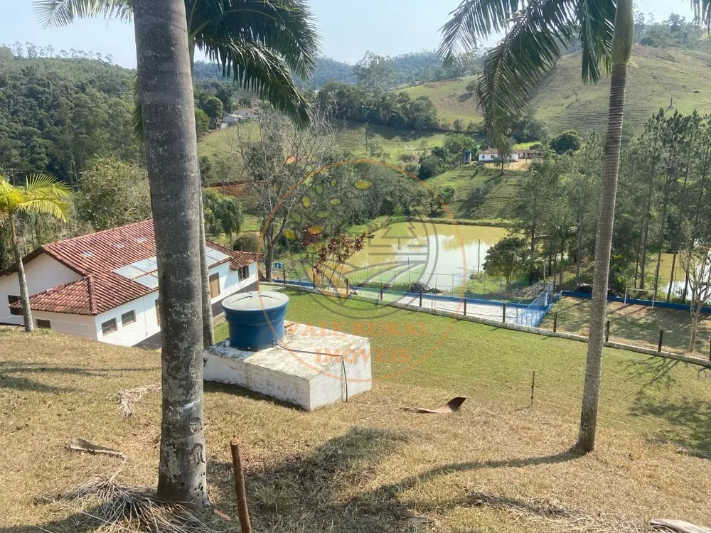 Sítio, 3 quartos, 28800 m² - Foto 1