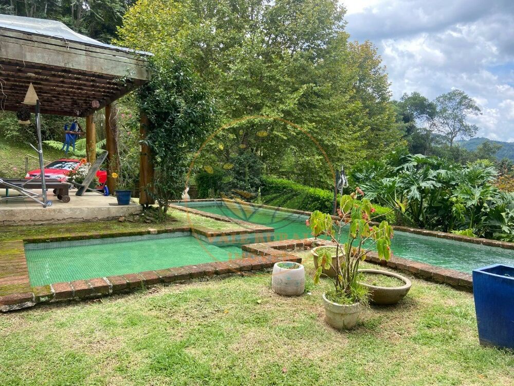 Sítio à venda com 2 quartos, 1m² - Foto 36
