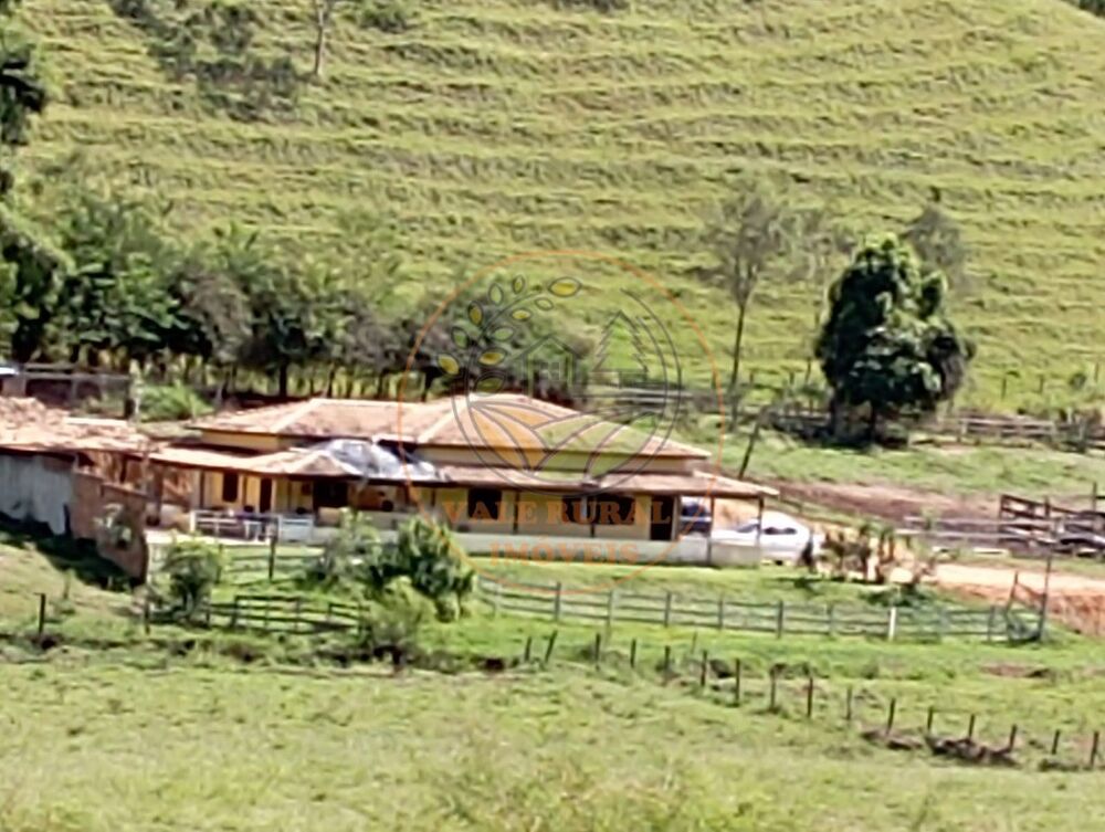 Sítio, 3 quartos, 4 m² - Foto 1