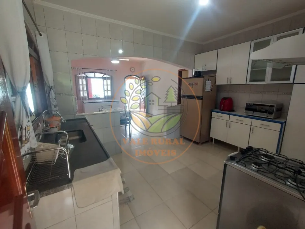 Chácara, 4 quartos, 2818 m² - Foto 2