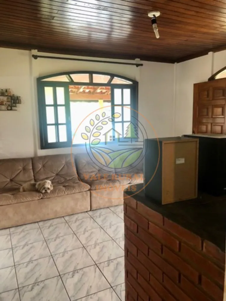 Chácara, 3 quartos, 4000 m² - Foto 1