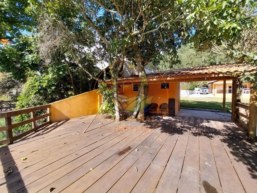 Chácara, 3 quartos, 2000 m² - Foto 1