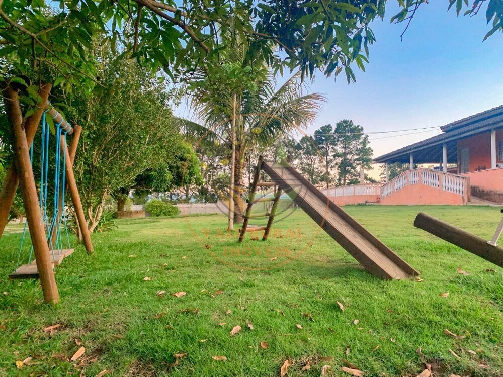 Chácara à venda com 3 quartos, 2475m² - Foto 1