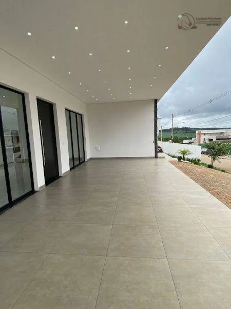 Casa, 3 quartos, 270 m² - Foto 3