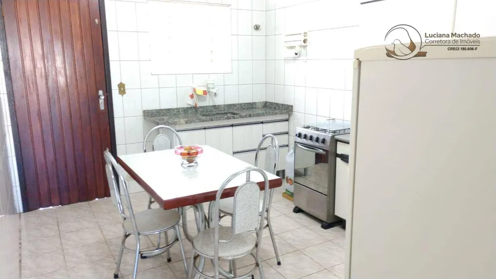 Chácara, 4 quartos, 2261 m² - Foto 4