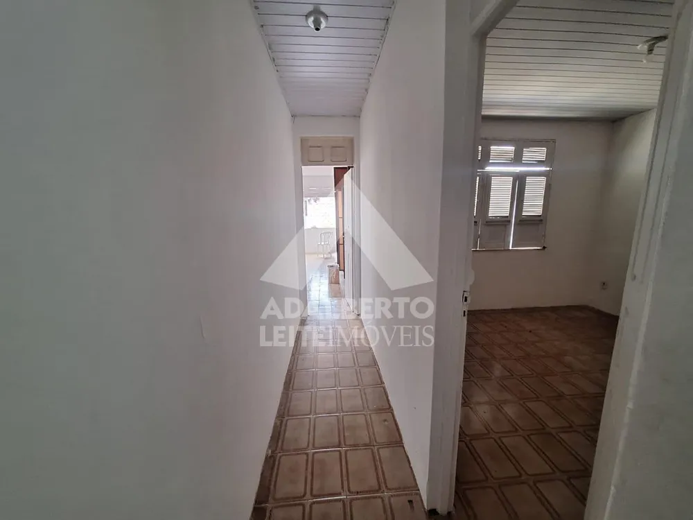 Casa, 6 quartos, 246 m² - Foto 9
