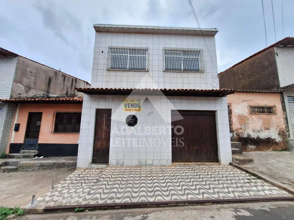 Casa, 5 quartos, 183 m² - Foto 1