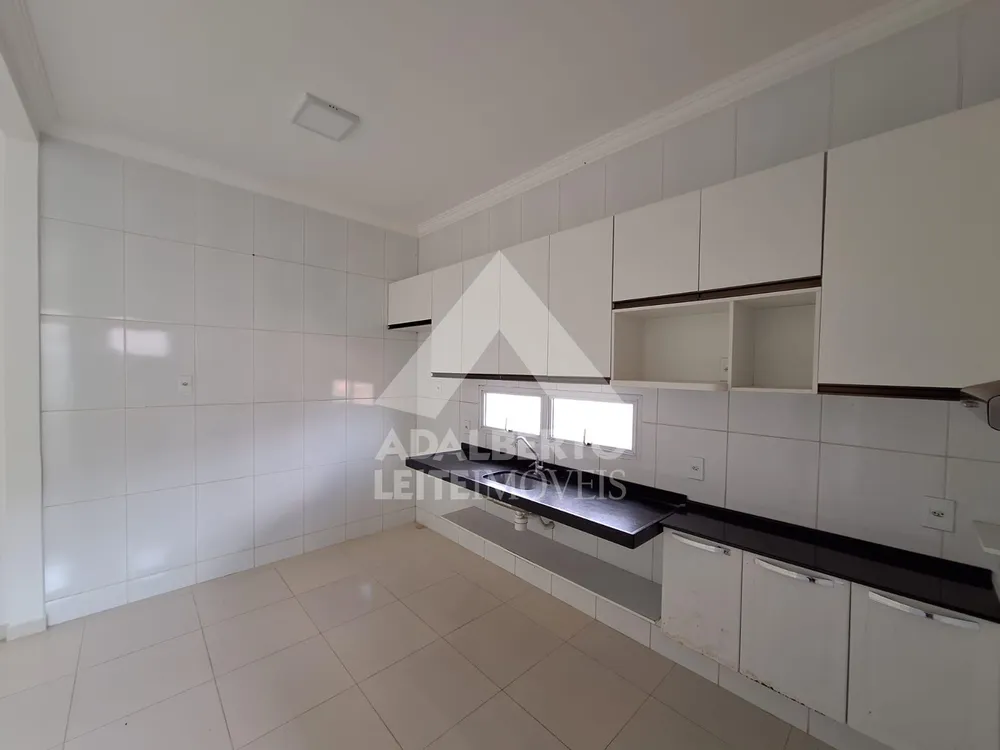 Casa, 3 quartos, 265 m² - Foto 4