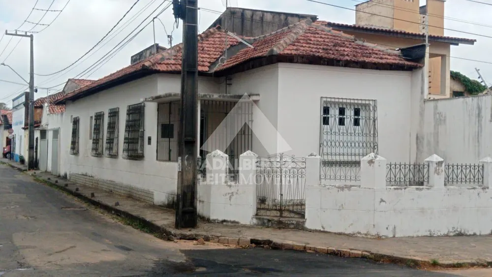 Casa, 3 quartos, 181 m² - Foto 1
