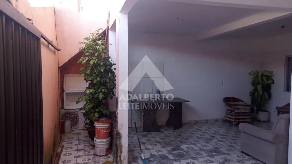 Casa, 6 quartos, 180 m² - Foto 2