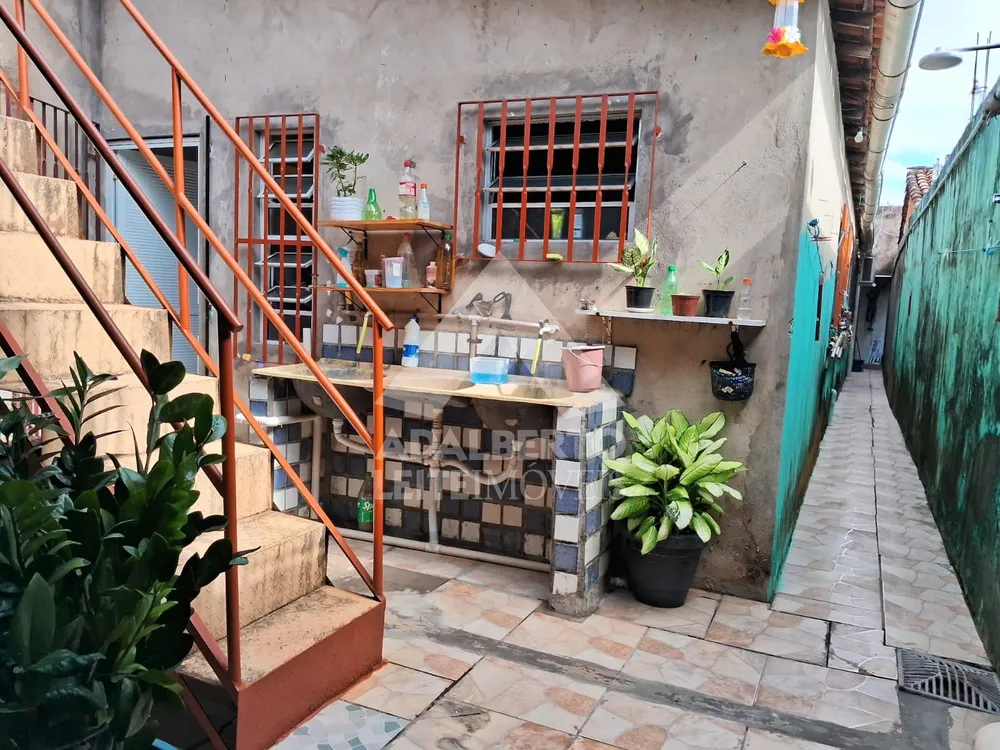 Casa, 3 quartos, 246 m² - Foto 8