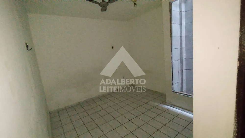 Casa, 2 quartos, 220 m² - Foto 1
