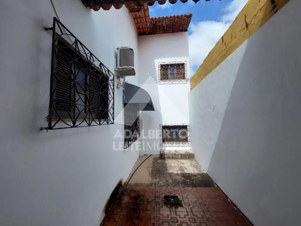 Casa, 4 quartos, 281 m² - Foto 2