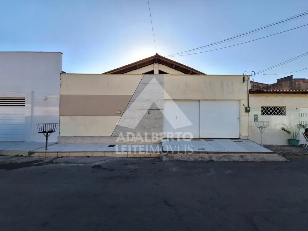 Casa, 3 quartos, 180 m² - Foto 1