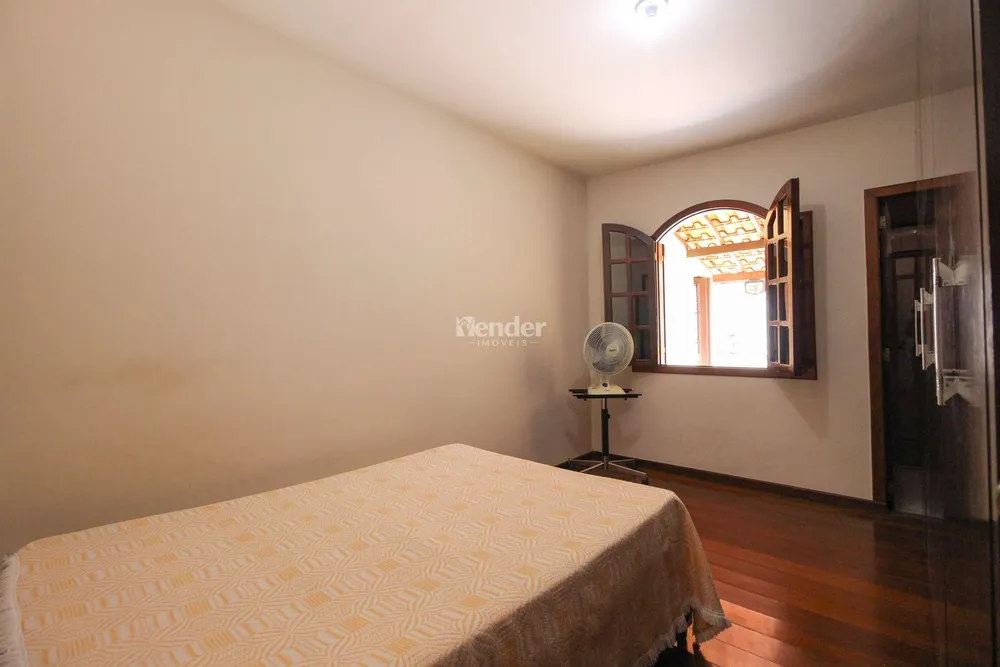 Casa, 3 quartos, 200 m² - Foto 3