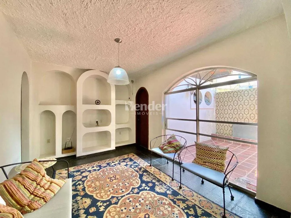 Casa, 4 quartos, 312 m² - Foto 1