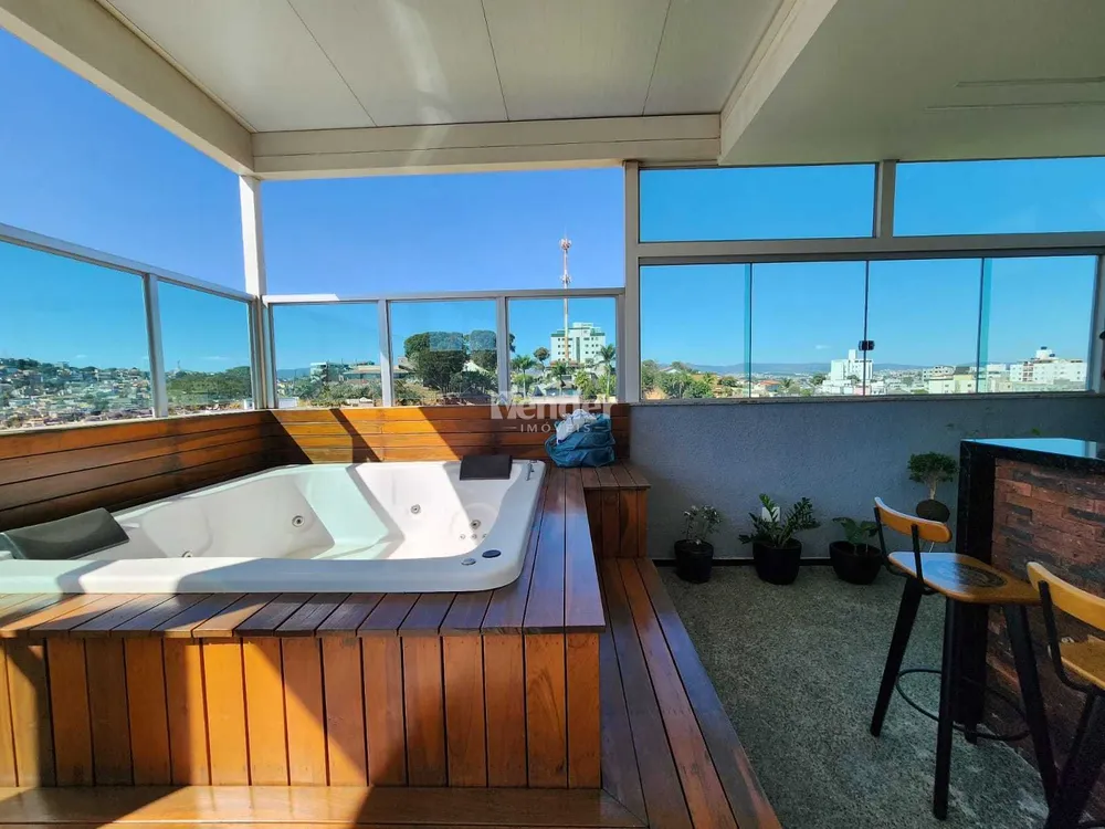 Cobertura, 3 quartos, 188 m² - Foto 1