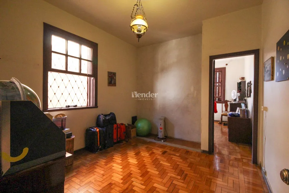 Casa, 4 quartos, 270 m² - Foto 1