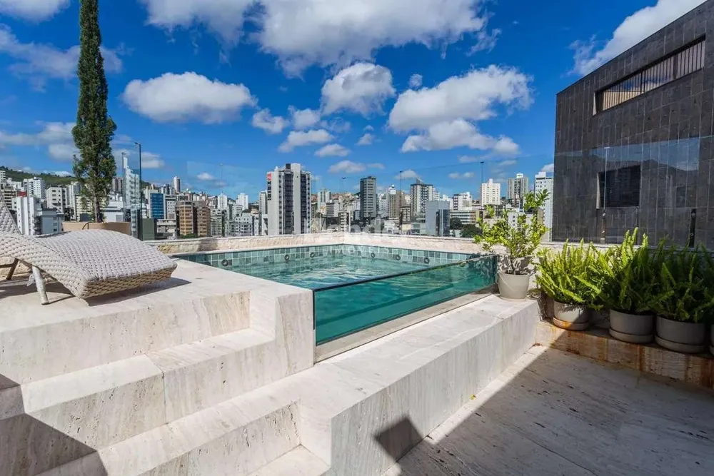 Cobertura, 3 quartos, 210 m² - Foto 2