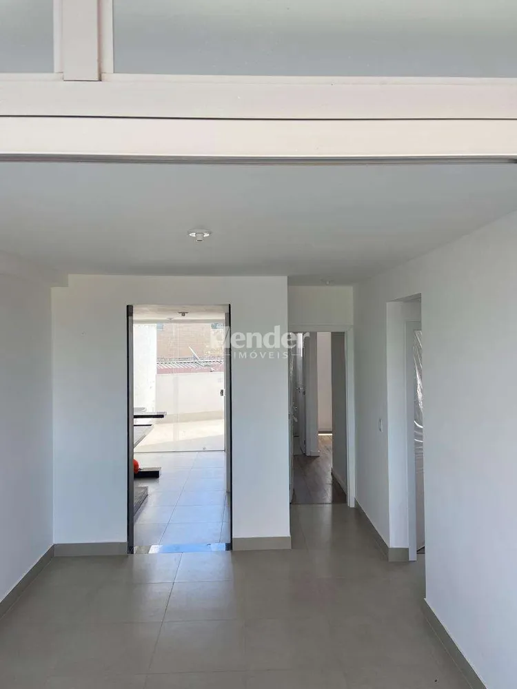 Apartamento, 3 quartos, 140 m² - Foto 2