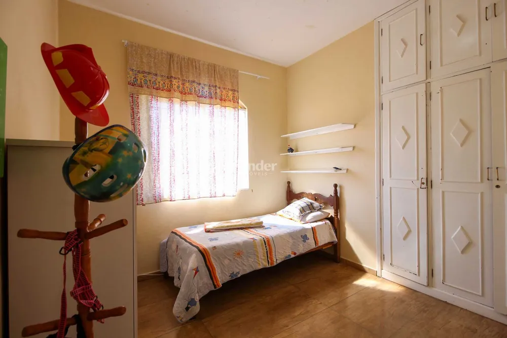 Casa, 5 quartos, 260 m² - Foto 3