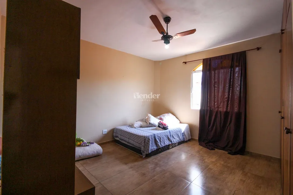Casa, 5 quartos, 260 m² - Foto 10