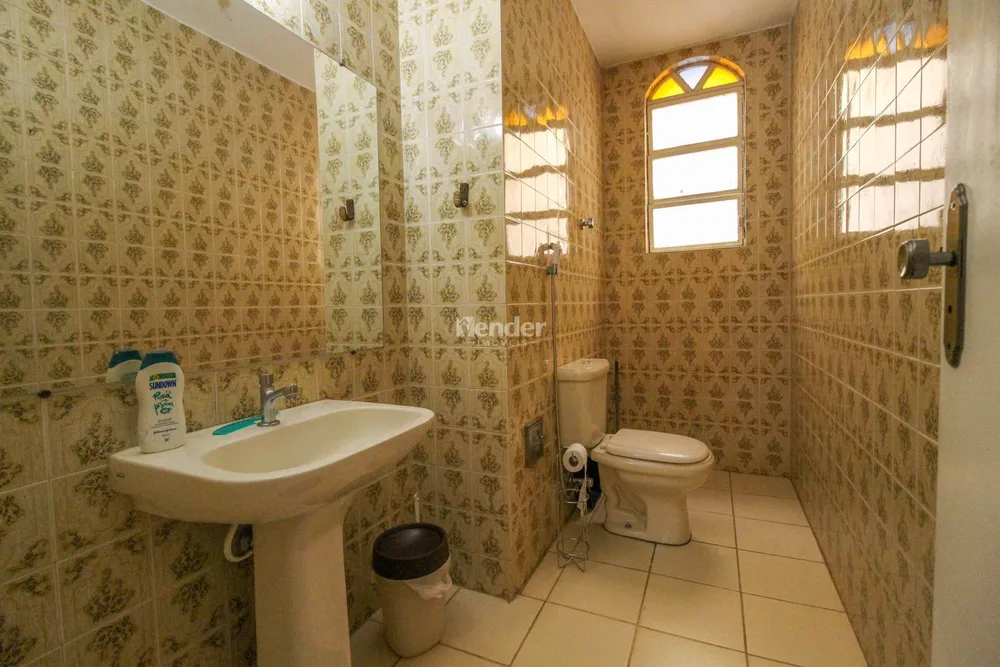 Casa, 5 quartos, 260 m² - Foto 5