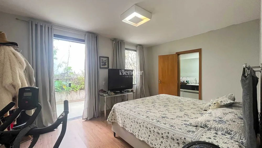 Casa, 3 quartos, 215 m² - Foto 13