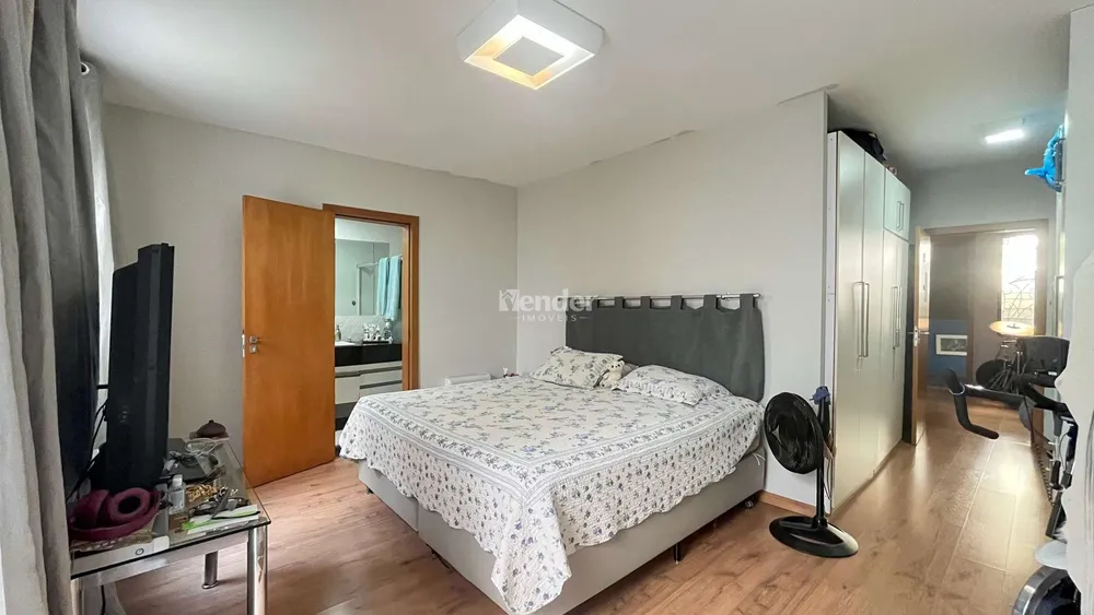Casa, 3 quartos, 215 m² - Foto 12