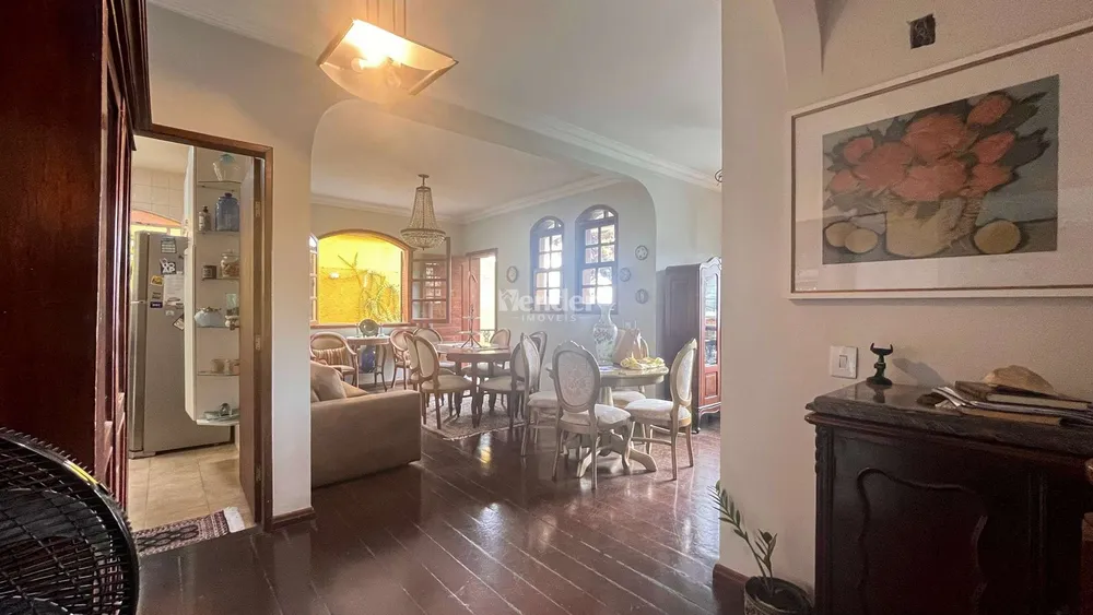 Casa, 4 quartos, 265 m² - Foto 2