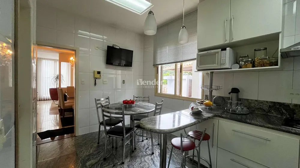 Casa, 4 quartos, 362 m² - Foto 3