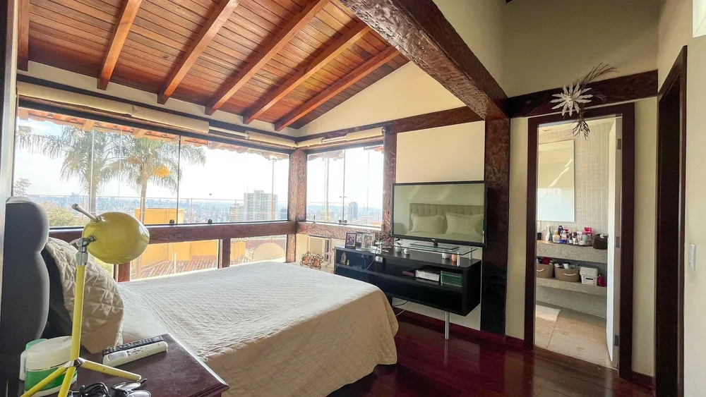 Casa, 4 quartos, 330 m² - Foto 12