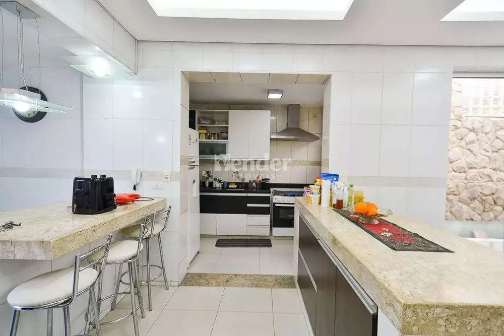 Casa, 6 quartos, 239 m² - Foto 3