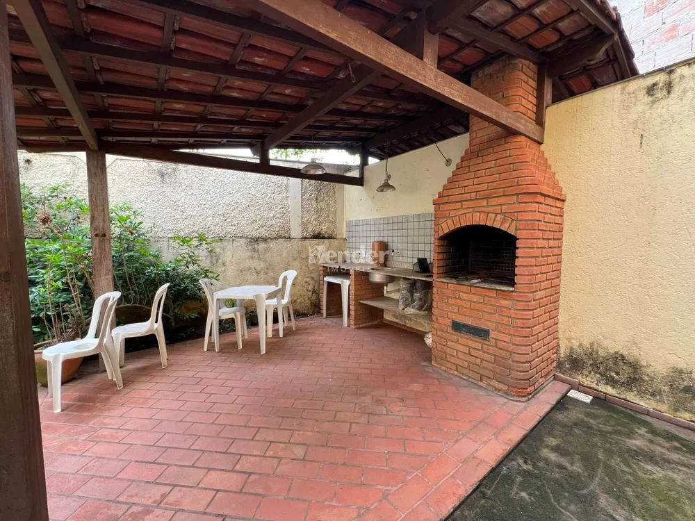 Casa, 3 quartos, 292 m² - Foto 2