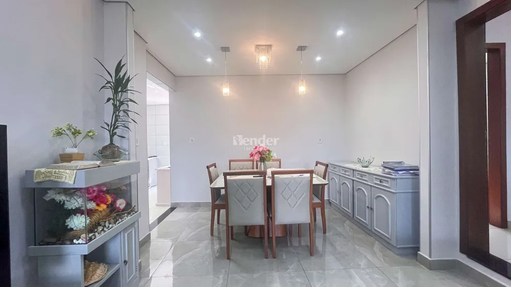 Casa, 3 quartos, 201 m² - Foto 6