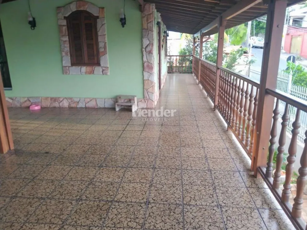 Casa, 4 quartos, 160 m² - Foto 1