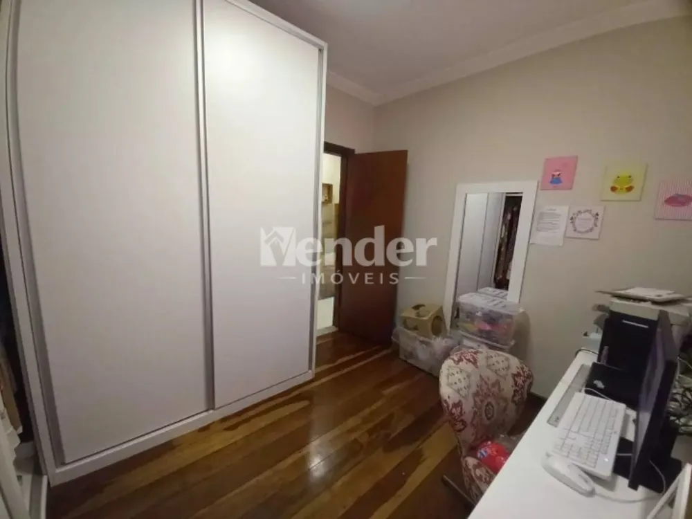 Casa, 3 quartos, 333 m² - Foto 13