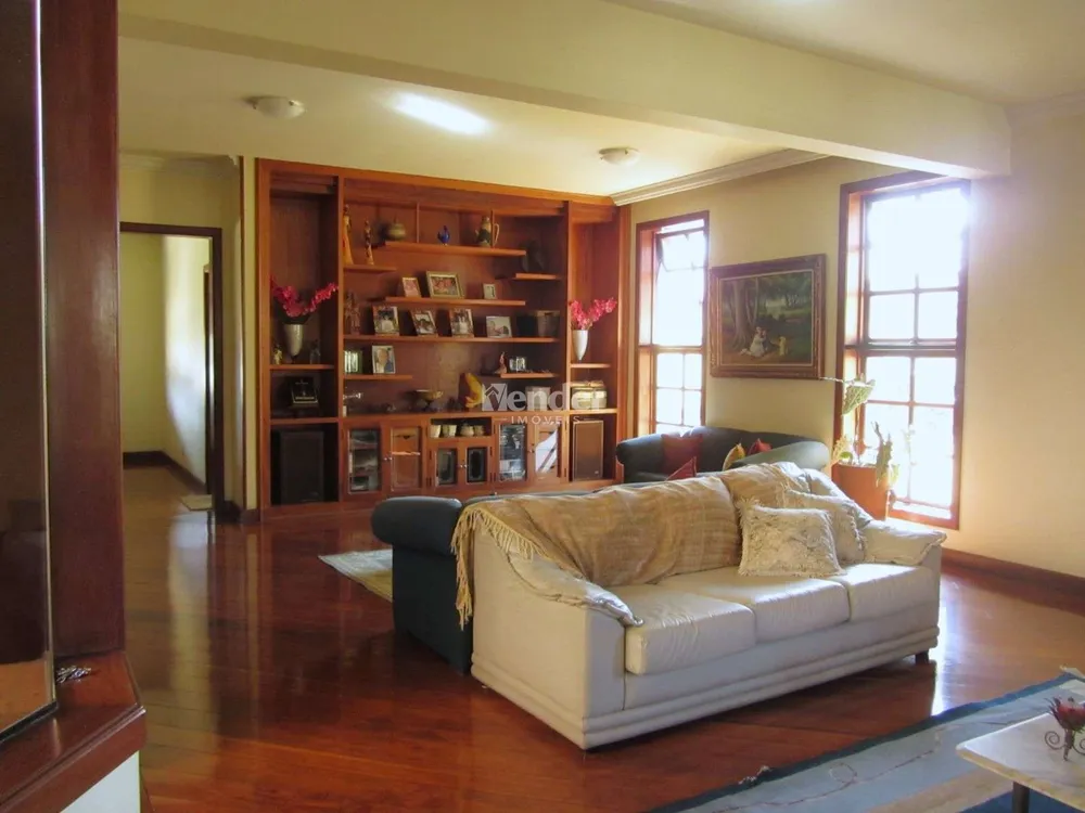 Casa, 3 quartos, 354 m² - Foto 2