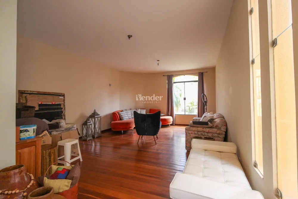 Casa, 4 quartos, 407 m² - Foto 1