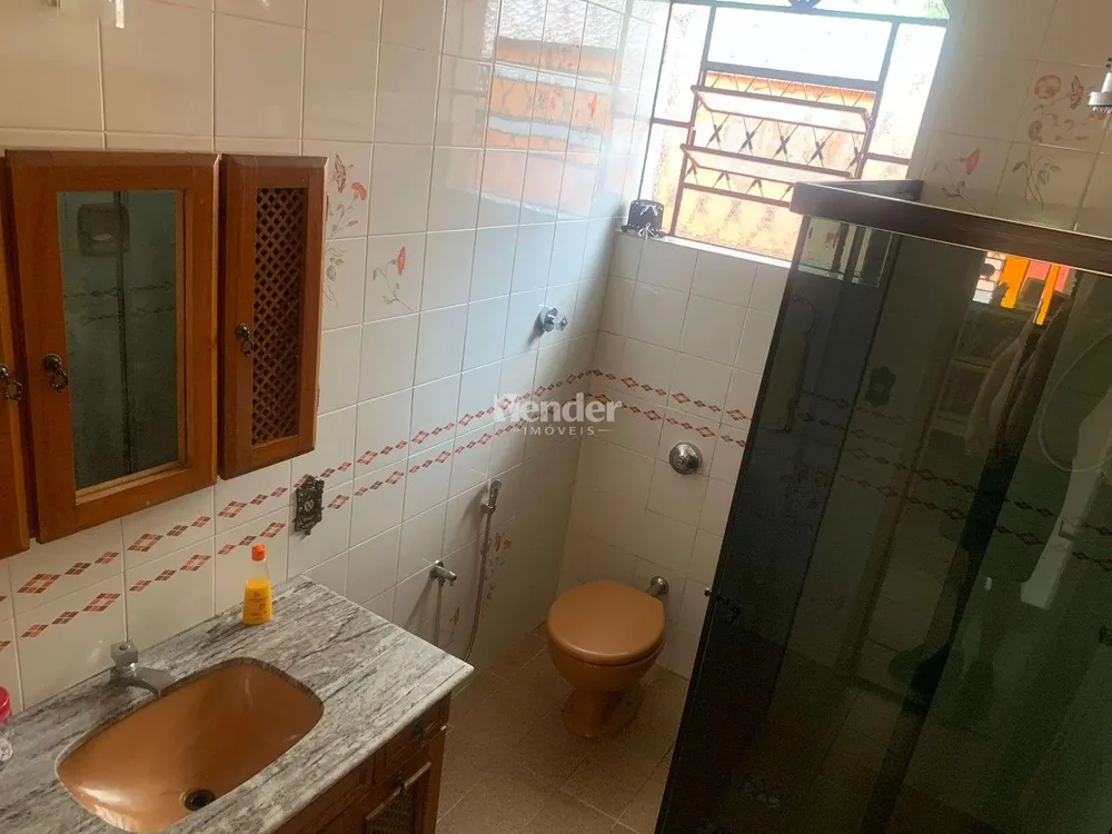 Casa, 4 quartos, 330 m² - Foto 11