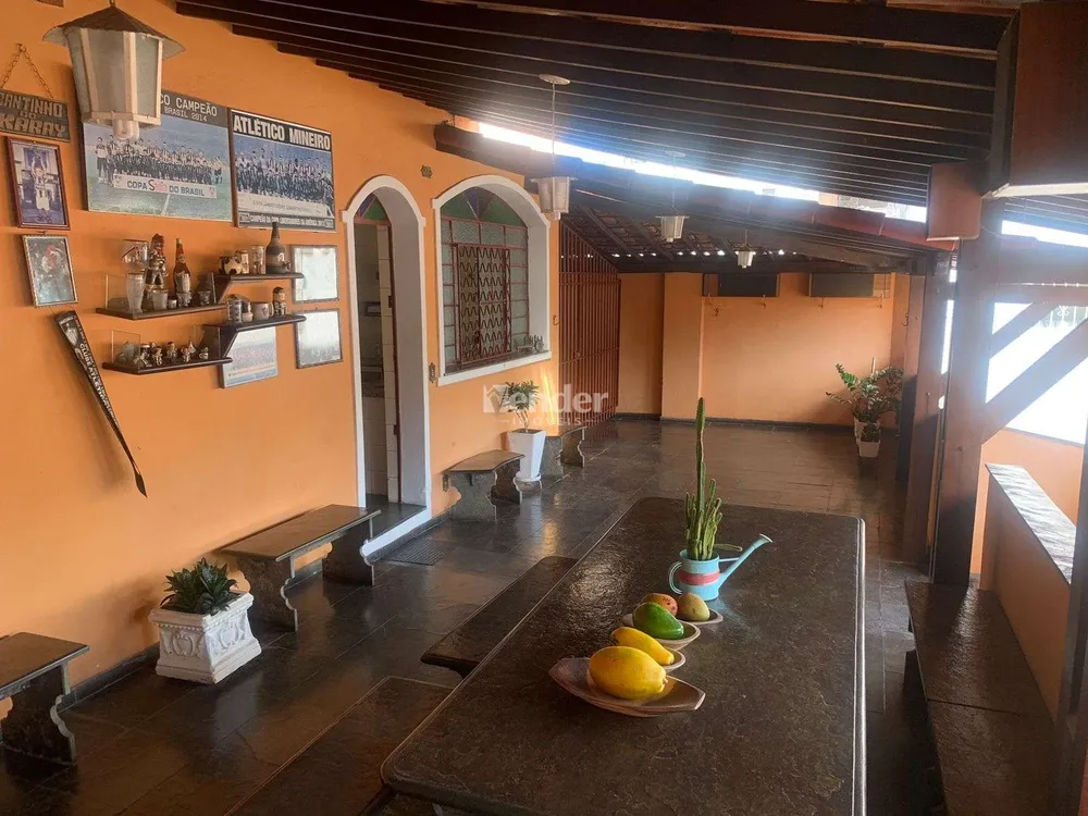 Casa, 4 quartos, 330 m² - Foto 4
