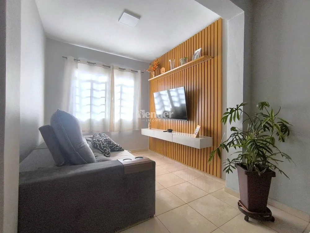 Casa, 3 quartos, 78 m² - Foto 1