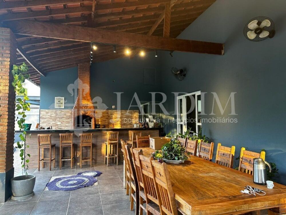 Chácara, 4 quartos, 1079 m² - Foto 1